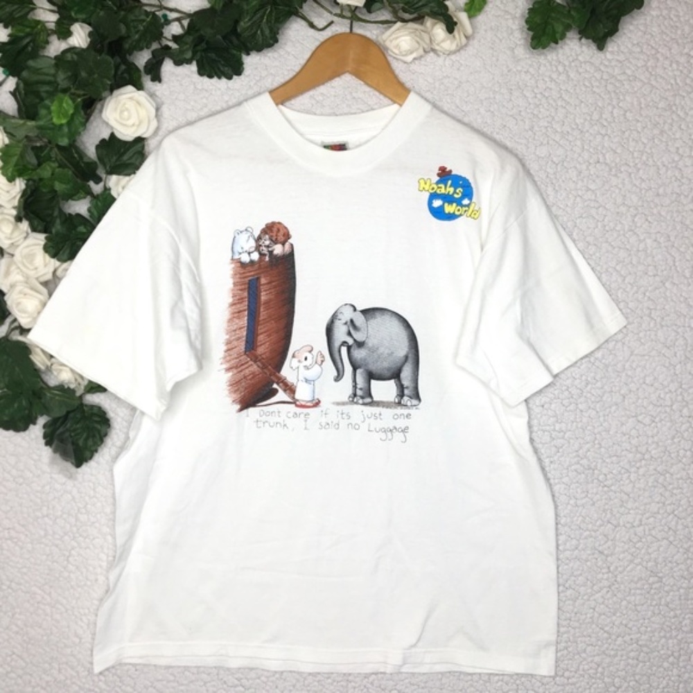 Noah’s World Vintage Noah’s Ark Graphic Tee Shirt